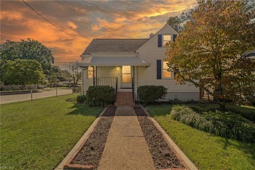 1215 Warwick Ave, Norfolk, VA, 23503-3828 | Card Image