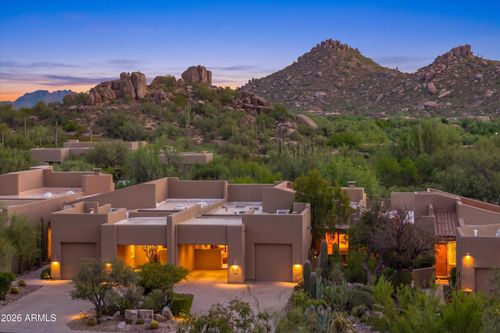 9250 E Whitethorn Cir, Scottsdale, AZ, 85266-1407 | Card Image