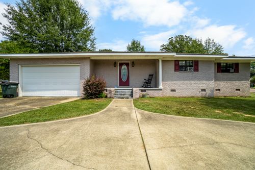 905 Sunset Cir, Columbia, MS, 39429-2217 | Card Image