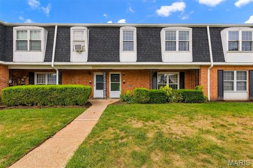 1726 Mayenne Ct, Saint Louis, MO, 63125-2648 | Card Image