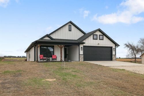 11828 Xavri Ln, Kingston, OK, 73439-3327 | Card Image