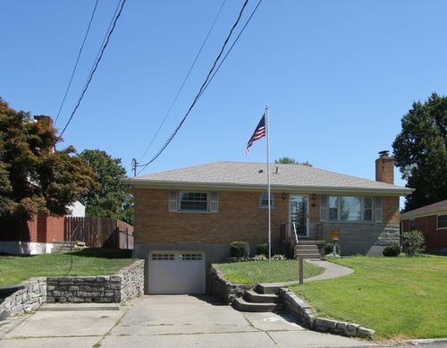 27 Burk Ave, Florence, KY, 41042-2327 | Card Image