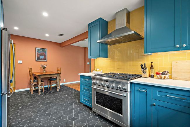 6 burner GE Cafe gas range with vent hood | Image 16