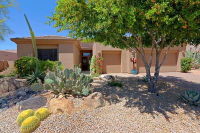 6942 E Thirsty Cactus Lane, House other with 3 bedrooms, 2 bathrooms and null parking in Scottsdale AZ | Image 2