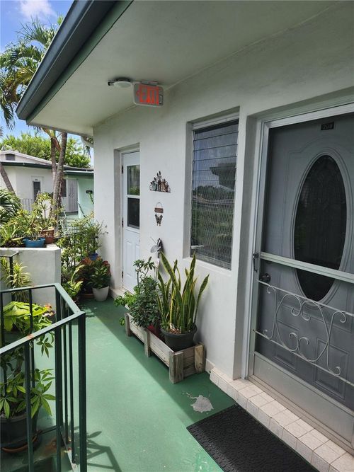 apt-209-18710 Ne 18th Ave, Miami, FL, 33179-4262 | Card Image