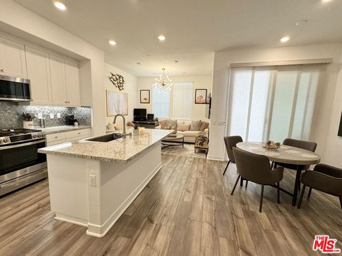 203-26976 Prospector Rd, Valencia, CA, 91381-2153 | Card Image