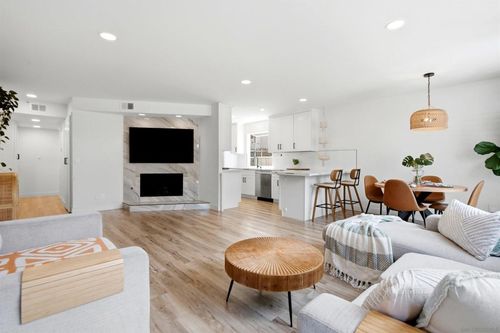 1-3063 Barnard St, San Diego, CA, 92110-5619 | Card Image