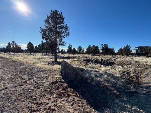 2501 Se Pilot Dr, Prineville, OR, 97754-8952 | Card Image