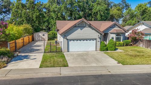 276 Edgebrook Dr, Ione, CA, 95640-5214 | Card Image