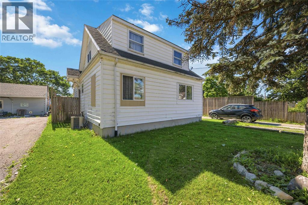 Residential in Sarnia 4