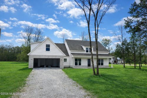 213 Dogwood Road, Byhalia, MS, 38611 | Card Image