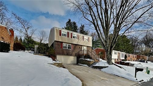 125 Hetherton Dr, Ross Twp, PA, 15237 | Card Image