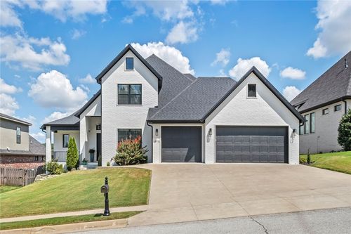 4711 S Inglewood Rd, Rogers, AR, 72758-8333 | Card Image