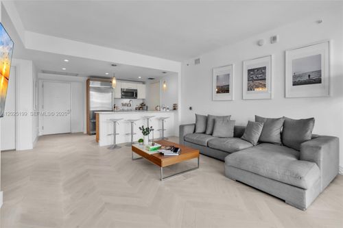 3408-1300 Brickell Bay Dr, Miami, FL, 33131-3380 | Card Image