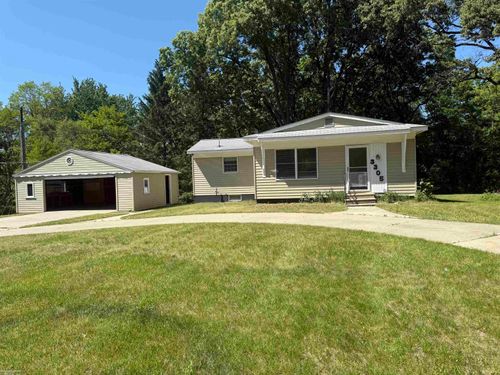 3305 Shimmons Rd, Auburn Hills, MI, 48326-2071 | Card Image
