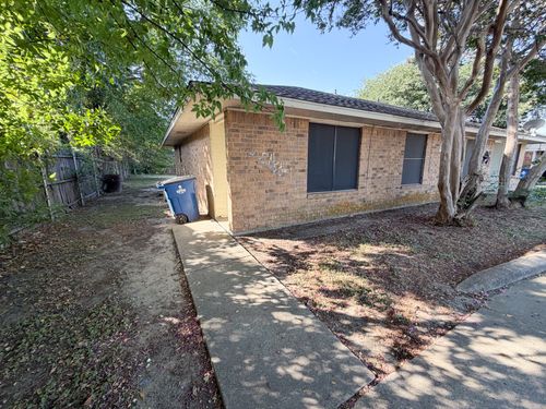 a-1211 Old Bardwell Road, Ennis, TX, 75119 | Card Image