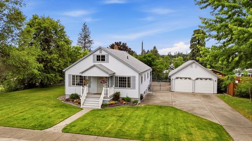 2316 W Jackson Ave, Spokane, WA, 99205-3778 | Card Image