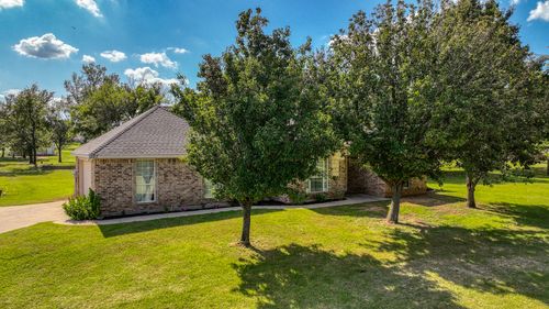 397 Munn Rd, Springtown, TX, 76082-5547 | Card Image