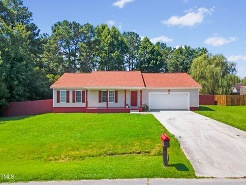 404 Seahawk Ct, Richlands, NC, 28574-7423 | Card Image