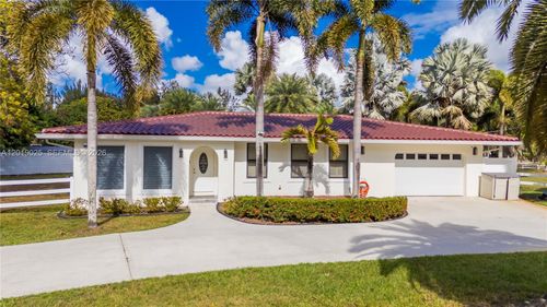 18201 Sw 70th Pl, SOUTHWEST RANCHES, FL, 33331-1835 | Card Image