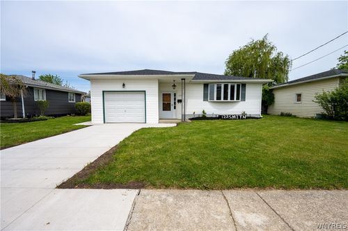122 Smith Drive, Lackawanna, NY, 14218 | Card Image