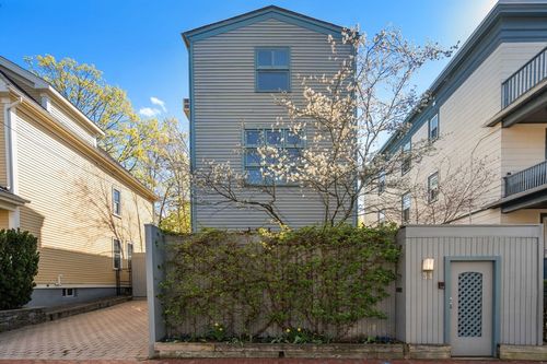 34 Tierney St, Cambridge, MA, 02138-1322 | Card Image