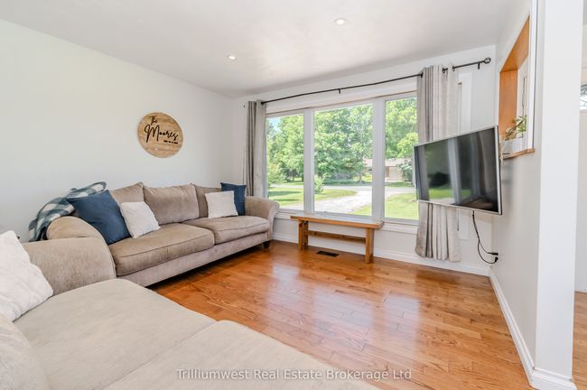 21 Emma St, House other with 3 bedrooms, 2 bathrooms and 4 parking in Princeton ON | Image 9