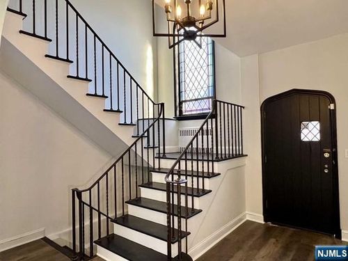 695 Palisade Ave, Cliffside Park, NJ, 07010-3109 | Card Image