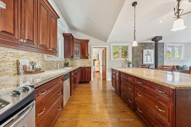 798213 3 Rd Line, House other with 4 bedrooms, 2 bathrooms and 10 parking in Mulmur ON | Image 15