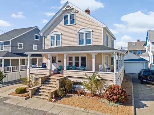 79 F St, Hull, MA, 02045-1828 | Card Image