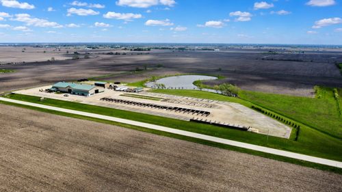 5681 White Willow Rd, Minooka, IL, 60447-8809 | Card Image