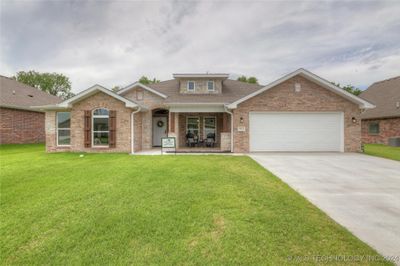 2805 E Northampton Street, House other with 4 bedrooms, 3 bathrooms and null parking in Broken Arrow OK | Image 1