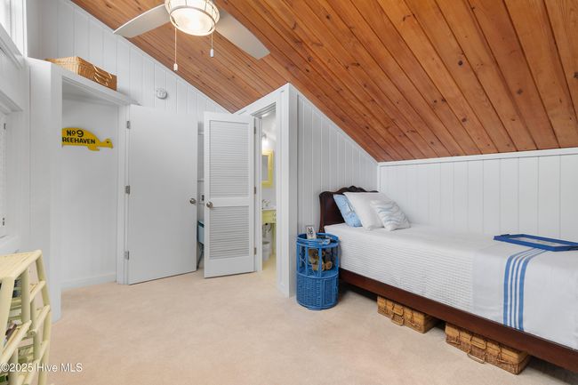 301 22 Nd Pl E, House other with 3 bedrooms, 3 bathrooms and 1 parking in Oak Island NC | Image 41