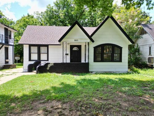 805 17th St, Ada, OK, 74820-6833 | Card Image