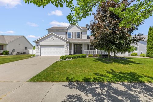 2213 Matthew Dr, Bay City, MI, 48706-8303 | Card Image