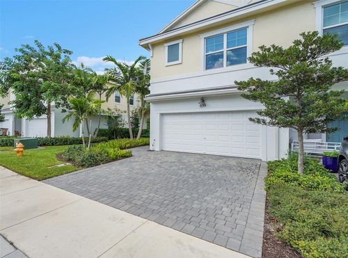 639-639 Parsons Way, Deerfield Beach, FL, 33442-2482 | Card Image