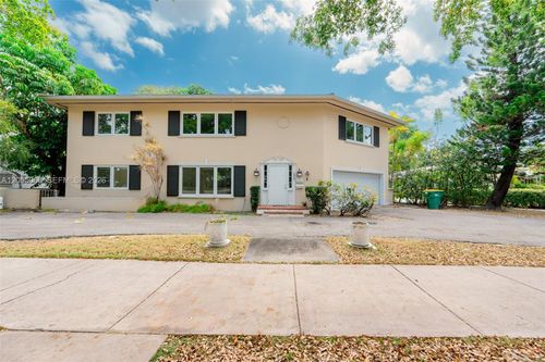 2-580 University Dr, Coral Gables, FL, 33134-7135 | Card Image