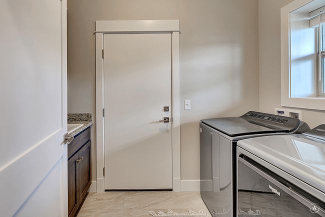 Laundry and Exit to Garage | Image 23