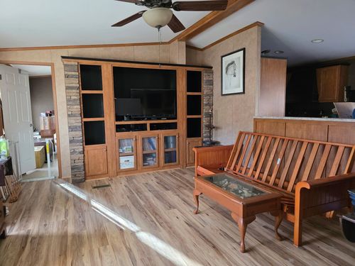 1 Lee Hook Rd, Newmarket, NH, 03857-2128 | Card Image