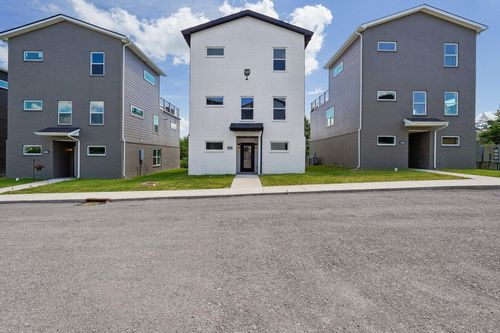 1241 N Avondale Cir, Nashville, TN, 37207-4389 | Card Image