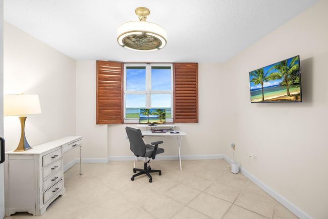 APT-1901 - 5049 N Highway A1a, Condo with 3 bedrooms, 2 bathrooms and null parking in Hutchinson Island FL | Image 41