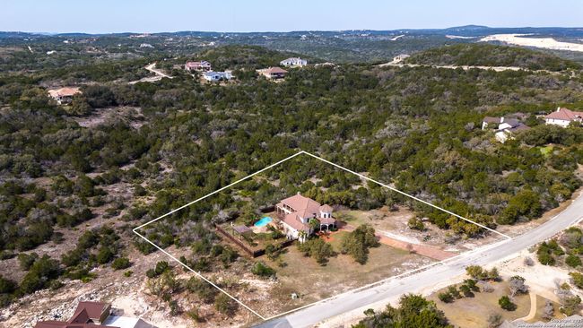 192 County Road 2812, House other with 5 bedrooms, 4 bathrooms and null parking in Mico TX | Image 41