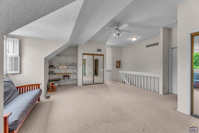 13 Sw Pepper Tree Ln, Townhouse with 4 bedrooms, 4 bathrooms and null parking in Topeka KS | Image 32
