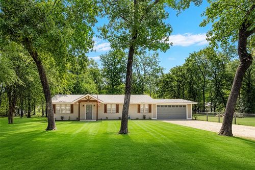 110 Meadowood Rd, Enchanted Oaks, TX, 75156-9007 | Card Image