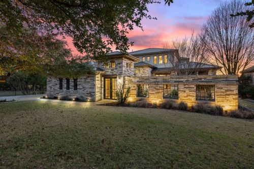 17807 Breakwater Dr, Jonestown, TX, 78645-4516 | Card Image