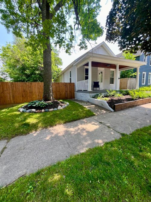 716 Coit Ave, Grand Rapids, MI, 49503-1508 | Card Image