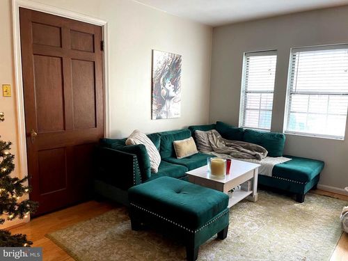 10540-1813 Key Blvd, ARLINGTON, VA, 22201-3237 | Card Image