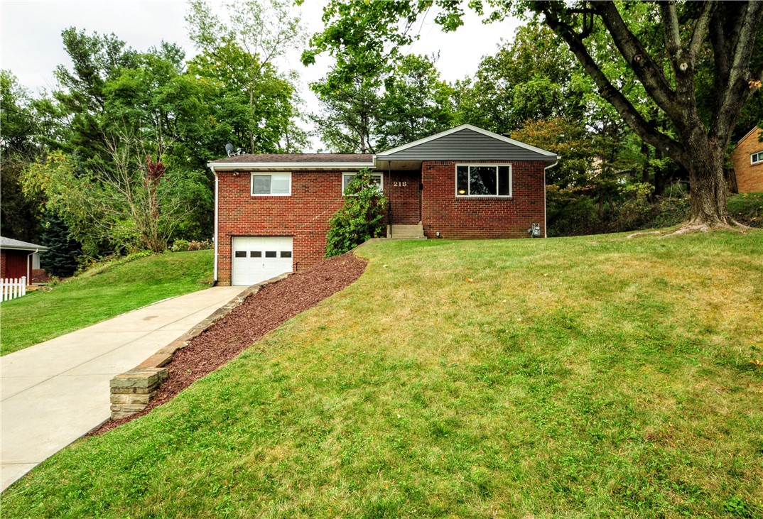 Graeser Ave, Bethel Park, PA 15102