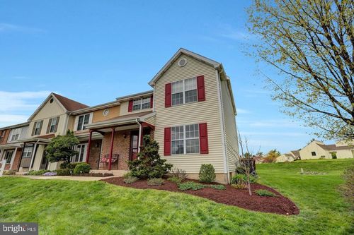 5438 Autumn Dr, HARRISBURG, PA, 17111-3758 | Card Image