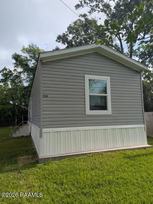 732 Parkview Dr, Abbeville, LA, 70510-7306 | Card Image